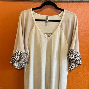 Honeyme Curvy leopard and waffle weave v neck top XXL‎